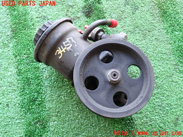 2UPJ-34574250]ハイラックスサーフ(RZN185W)パワステポンプ 中古_m0001.jpg