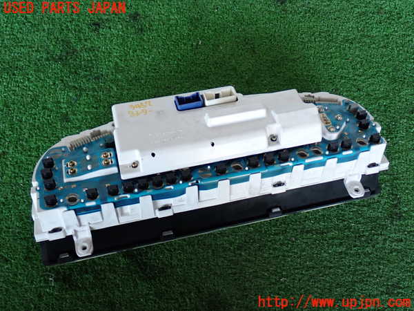 5UPJ-34576170]ハイラックスサーフ(RZN185W)スピードメーター 中古_m0002.jpg