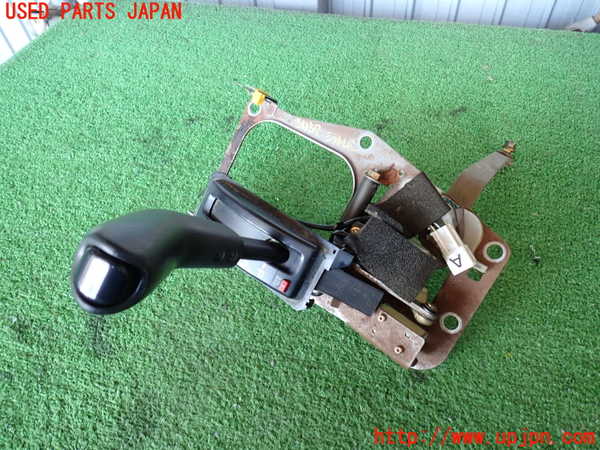2UPJ-34577555]ハイラックスサーフ(RZN185W)ATシフトレバー 中古_m0002.jpg
