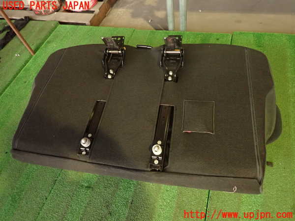 2UPJ-34587385]コルト ラリーアート バージョンR(Z27AG)リアシート 中古_m0005.jpg