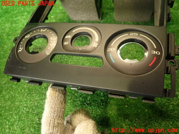 2UPJ-34587526]コルト ラリーアート バージョンR(Z27AG)エアコン吹き出し口1 (真中) 中古_m0002.jpg