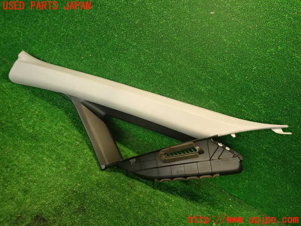 2UPJ-34587660]コルト ラリーアート バージョンR(Z27AG)左フロントピラートリム 中古_m0001.jpg