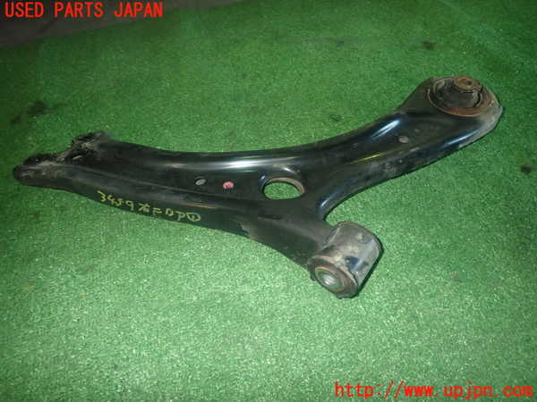1UPJ-34595176]ヴェゼル ハイブリッド(e：HEV)(RU3)右フロントロアアーム1 中古_m0001.jpg