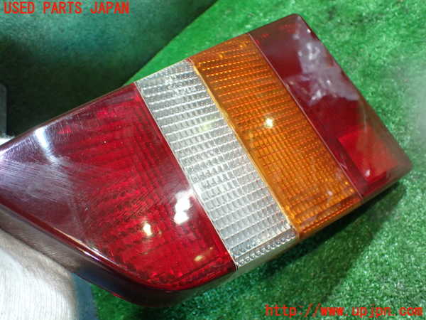 1UPJ-34601536]シトロエン・CX(型式不明)左テールランプ 中古_m0002.jpg