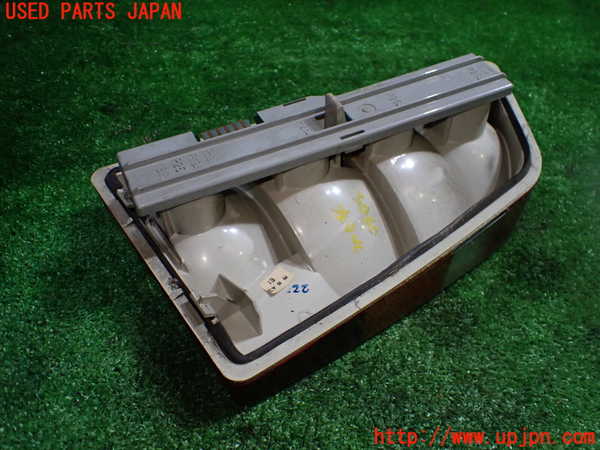 1UPJ-34601536]シトロエン・CX(型式不明)左テールランプ 中古_m0004.jpg