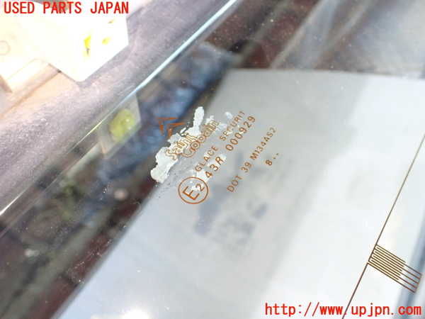 1UPJ-34601560]シトロエン・CX(型式不明)リアガラス 中古 SAINT-GOBAIN SEKURIT M134 43R-000929_m0002.jpg