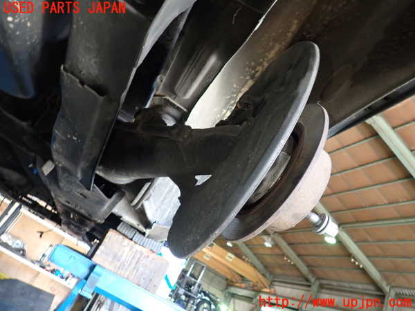 1UPJ-34604300]シトロエン・CX(型式不明)右リアナックルハブ 中古_m0002.jpg