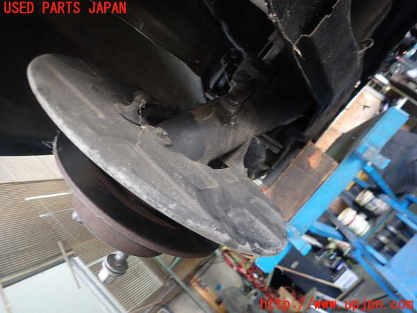 1UPJ-34604305]シトロエン・CX(型式不明)左リアナックルハブ 中古_m0002.jpg