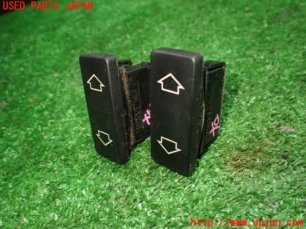 1UPJ-34606240]シトロエン・CX(型式不明)右前パワーウィンドウスイッチ 中古_m0001.jpg