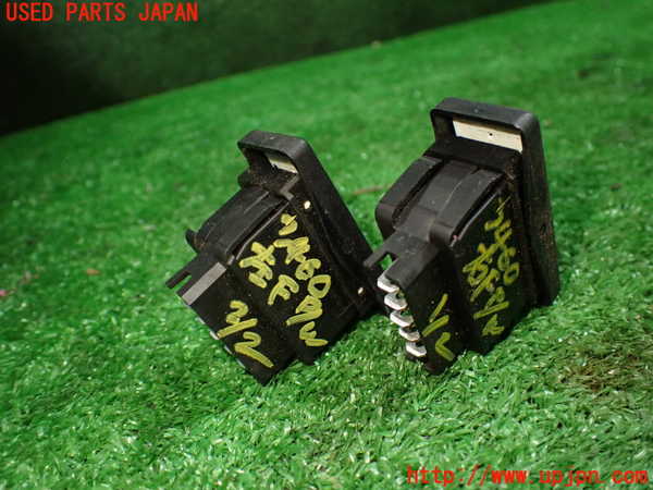 1UPJ-34606240]シトロエン・CX(型式不明)右前パワーウィンドウスイッチ 中古_m0002.jpg