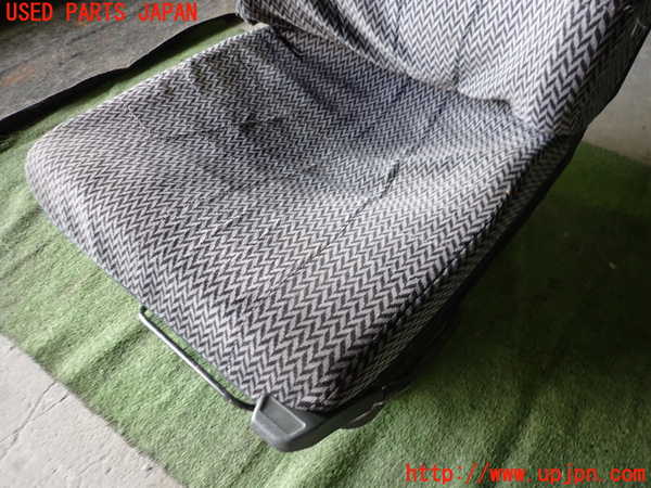 1UPJ-34607035]シトロエン・CX(型式不明)運転席シート 中古_m0003.jpg