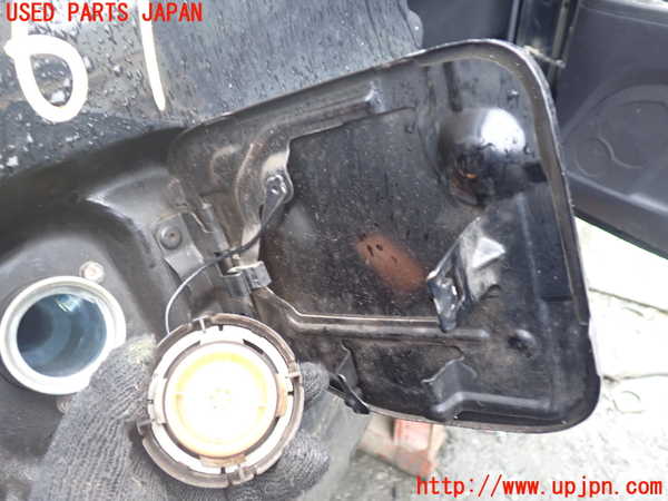 5UPJ-34611690]パジェロ(V93W)フューエルリッド 中古_m0002.jpg