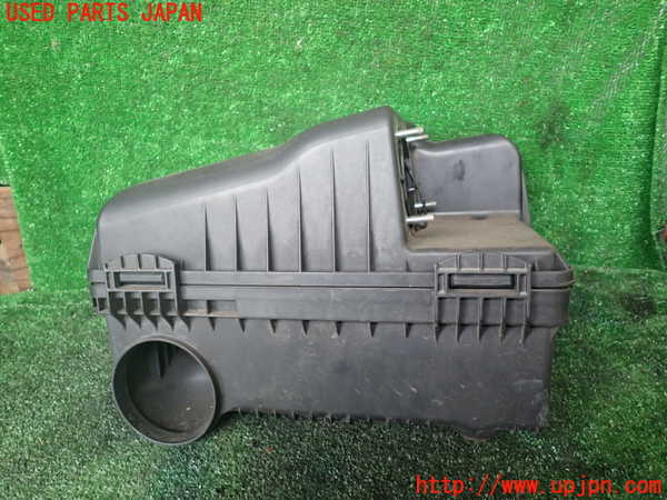 5UPJ-34612560]パジェロ(V93W)エアクリーナーボックス 中古_m0002.jpg