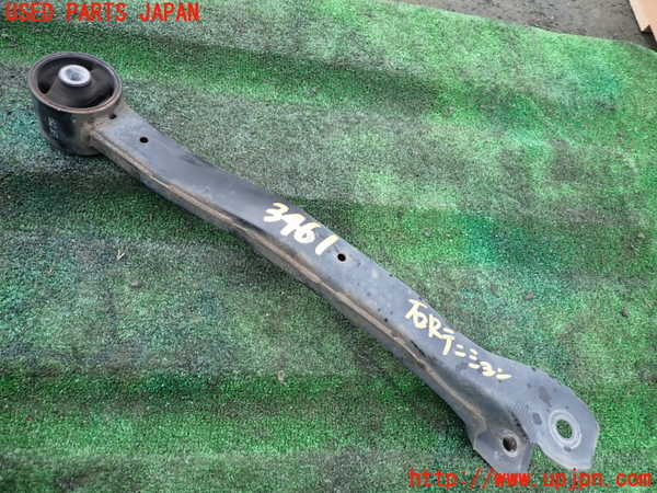 1UPJ-34615325]パジェロ(V93W)右リアテンションロッド 中古_m0001.jpg