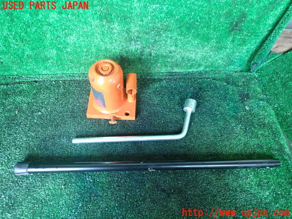 1UPJ-34617805]パジェロ(V93W)車載工具 中古_m0001.jpg