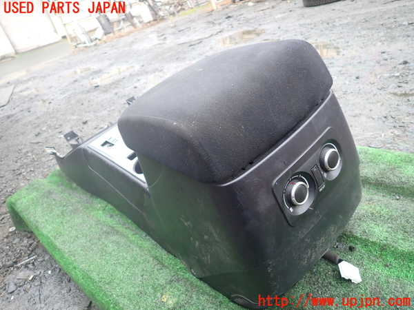 5UPJ-34617540]パジェロ(V93W)センターコンソール 中古_m0004.jpg