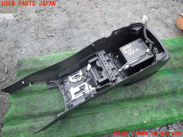 5UPJ-34617540]パジェロ(V93W)センターコンソール 中古_m0005.jpg