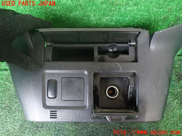 1UPJ-34617549]パジェロ(V93W)コンソール 中古_m0002.jpg