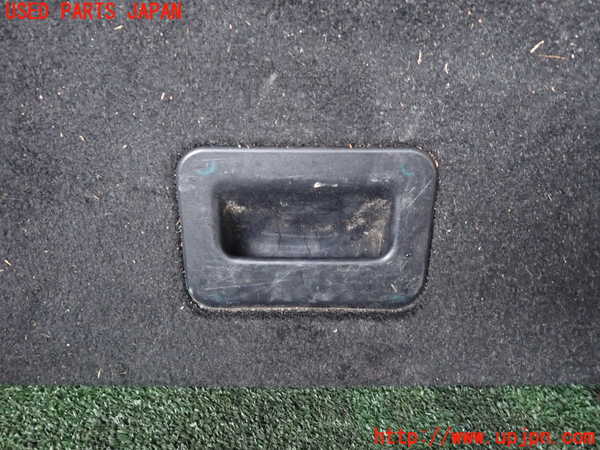 5UPJ-34617771]パジェロ(V93W)ラゲッジトレイ1 中古_m0002.jpg