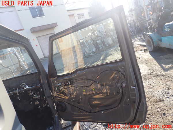 1UPJ-34621230]ジムニー シエラ(JB74W)右ドア 中古_m0004.jpg