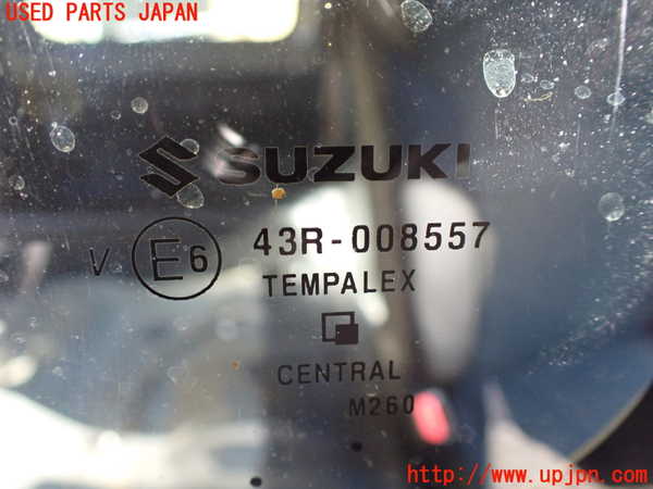 1UPJ-34621380]ジムニー シエラ(JB74W)右クォーターガラス 中古_m0003.jpg