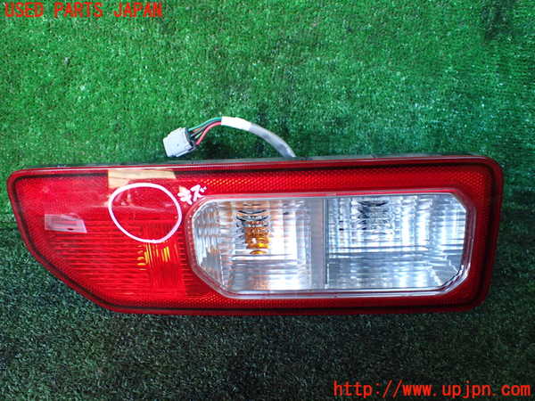 5UPJ-34621536]ジムニー シエラ(JB74W)左テールランプ 中古_m0001.jpg