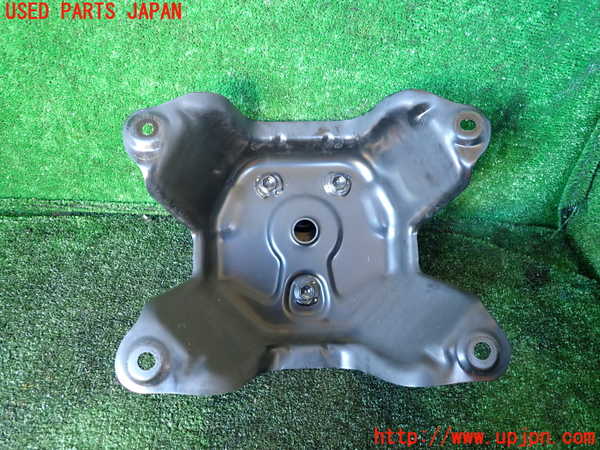 1UPJ-34621700]ジムニー シエラ(JB74W)スペアタイヤキャリア 中古_m0002.jpg