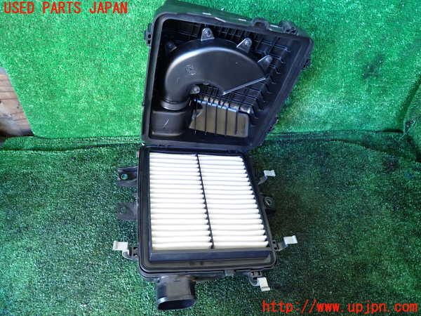 5UPJ-34622560]ジムニー シエラ(JB74W)エアクリーナーボックス 中古_m0003.jpg