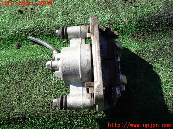 1UPJ-34624085]ジムニー シエラ(JB74W)左フロントキャリパー 中古_m0002.jpg