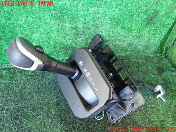1UPJ-34627555]ジムニー シエラ(JB74W)ATシフトレバー 中古_m0001.jpg