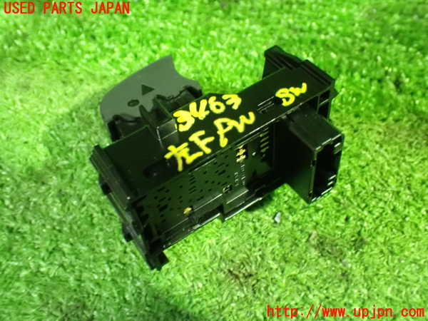 1UPJ-34636245]ノア(ヴォクシー)(ZRR85G)左前パワーウィンドウスイッチ 中古_m0002.jpg