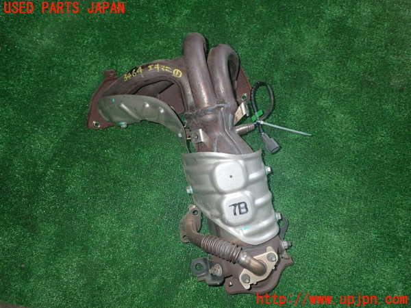 5UPJ-34642041]カムリハイブリッド(AVV50)エキマニ1 触媒 マニバーター 中古_m0001.jpg