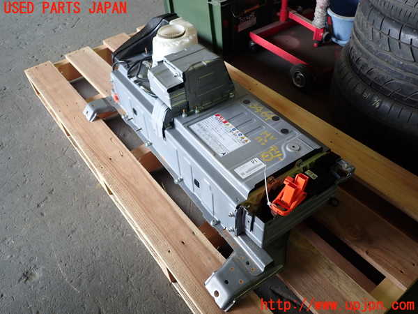 1UPJ-34646911]カムリハイブリッド(AVV50)ハイブリッドバッテリー1 中古_m0001.jpg