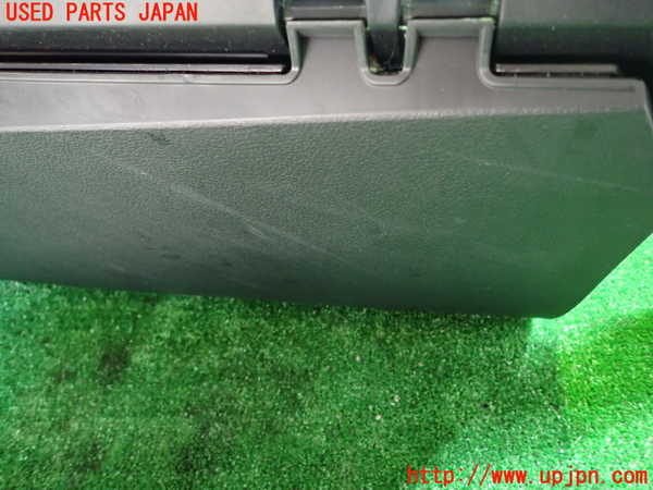 1UPJ-34647516]カムリハイブリッド(AVV50)グローブボックス1 中古_m0004.jpg