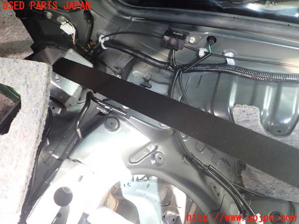 1UPJ-34647185]カムリハイブリッド(AVV50)左2列目シートベルト 中古_m0002.jpg