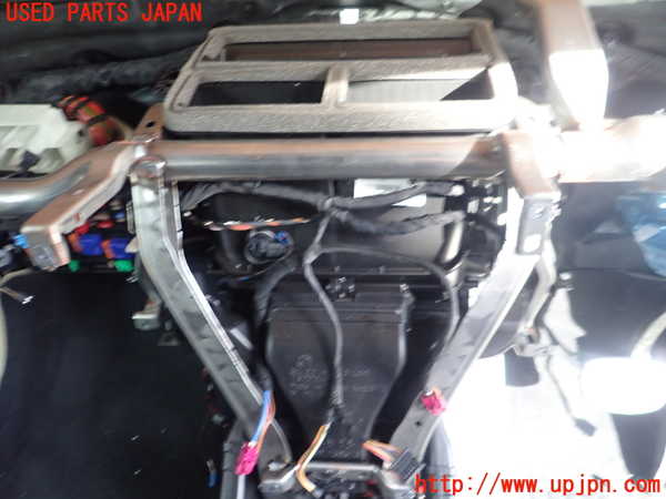 1UPJ-34656081]BMW 218d グランクーペ F44(7M20)エバポレーター1 中古_m0001.jpg