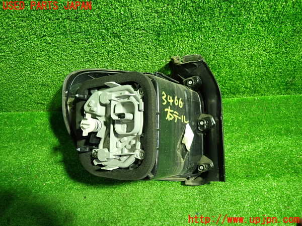 1UPJ-34661530]ジープ・レネゲード(BV13PM)右テールランプ 中古_m0003.jpg