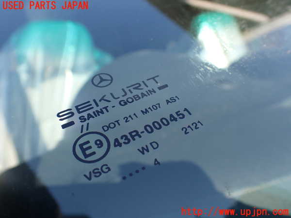 5UPJ-34671195]ベンツ ビアノ(Viano) W639 (639811)フロントガラス 中古 SAINT-GOBAIN SEKURIT M107 43R-000451_m0003.jpg