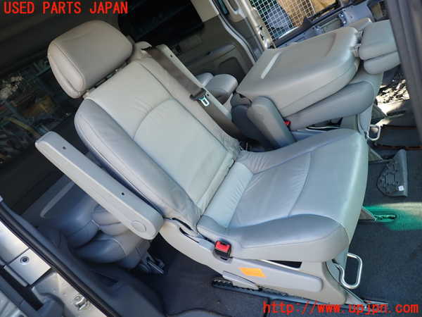 1UPJ-34677145]ベンツ ビアノ(Viano) W639 (639811)右2列目シート 中古_m0001.jpg