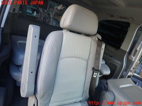 1UPJ-34677145]ベンツ ビアノ(Viano) W639 (639811)右2列目シート 中古_m0002.jpg