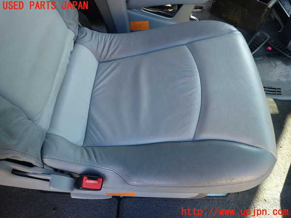 1UPJ-34677145]ベンツ ビアノ(Viano) W639 (639811)右2列目シート 中古_m0003.jpg