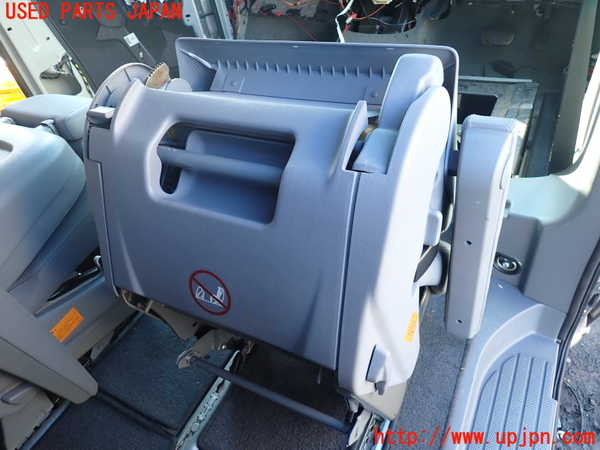 1UPJ-34677145]ベンツ ビアノ(Viano) W639 (639811)右2列目シート 中古_m0005.jpg