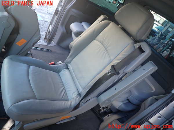 1UPJ-34677175]ベンツ ビアノ(Viano) W639 (639811)左2列目シート 中古_m0001.jpg