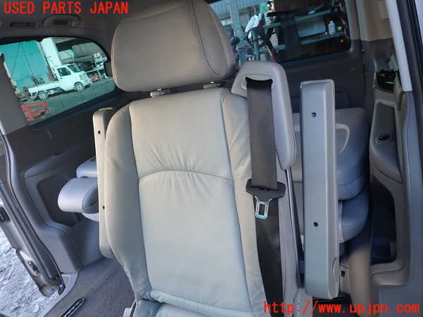 1UPJ-34677175]ベンツ ビアノ(Viano) W639 (639811)左2列目シート 中古_m0002.jpg