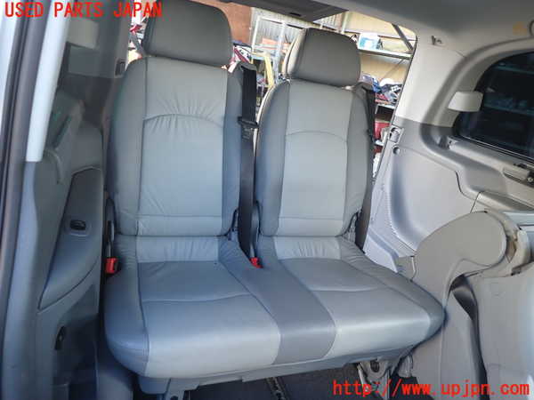1UPJ-34677235]ベンツ ビアノ(Viano) W639 (639811)右3列目シート 中古_m0001.jpg