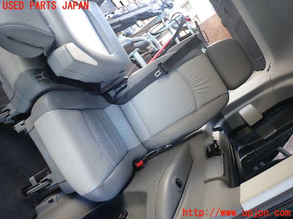 1UPJ-34677265]ベンツ ビアノ(Viano) W639 (639811)左3列目シート 中古_m0001.jpg