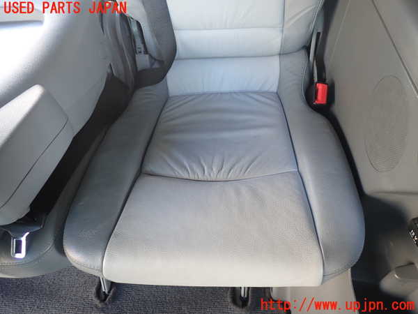 1UPJ-34677265]ベンツ ビアノ(Viano) W639 (639811)左3列目シート 中古_m0003.jpg