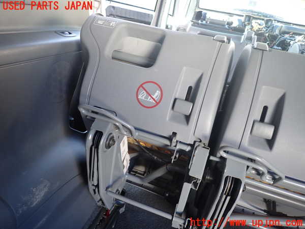 1UPJ-34677265]ベンツ ビアノ(Viano) W639 (639811)左3列目シート 中古_m0005.jpg