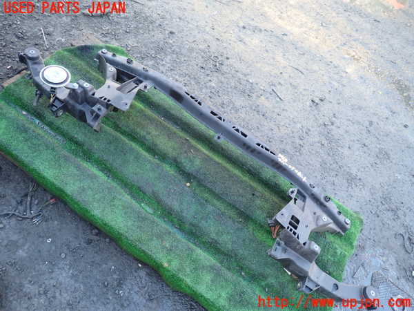 5UPJ-34681040]ベンツ V350 W639 (639811C)アッパーコアサポート 中古_m0001.jpg