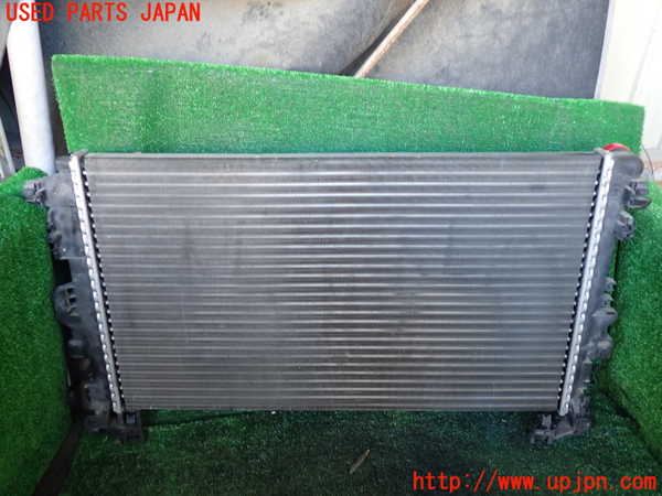 5UPJ-34682321]ベンツ V350 W639 (639811C)ラジエーター1 中古_m0002.jpg